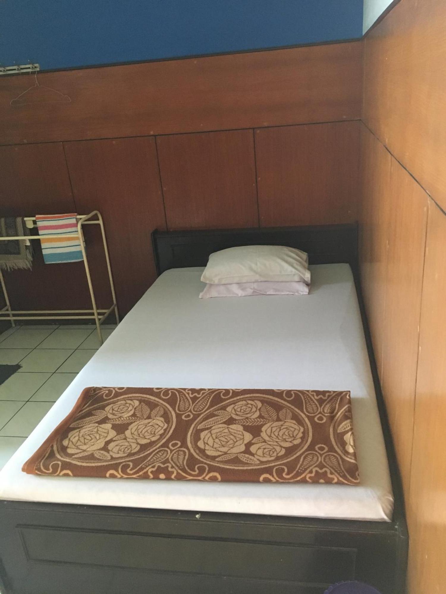 Oyo Life 1708 Hotel Budi Famili 1 Syariah Ciamis Экстерьер фото